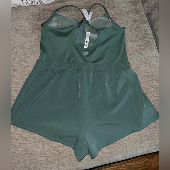 PINK active romper - Picture 5 of 8